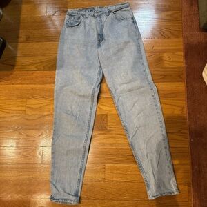 Vintage Levi’s Relaxed Fit Jeans in Light Blue